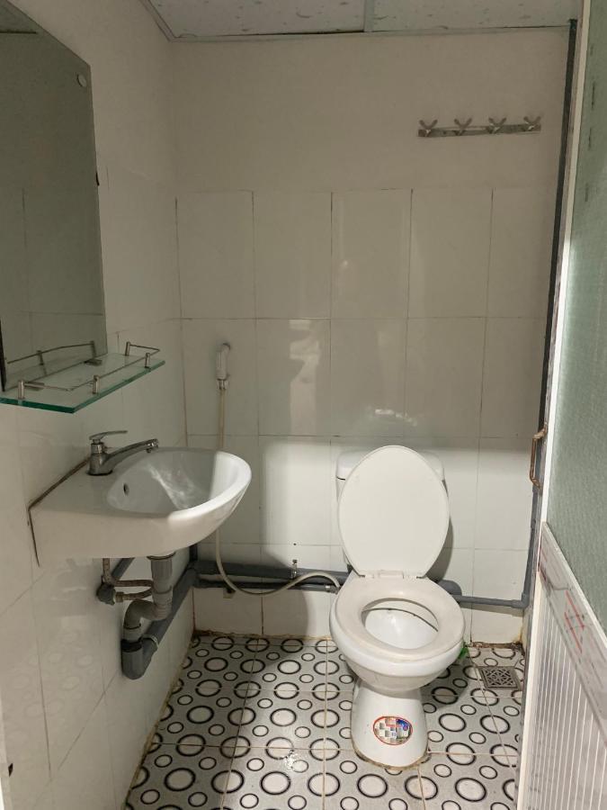 Homestay 26 Nguyen Van Lac Ho Chi Minh City Exterior photo